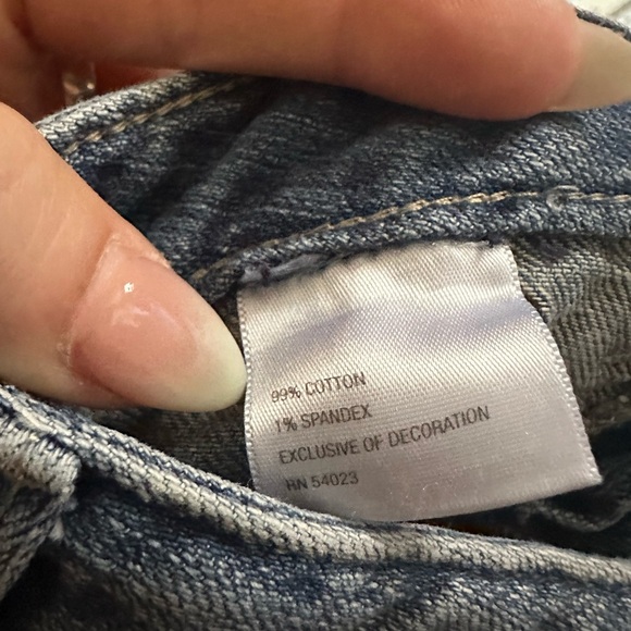 VTG Old Navy Girls Sz 6 Blue Denim Jeans Embroidered  Cross Stitch Straight Y2K - Picture 13 of 13